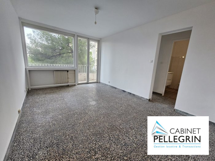 Appartement à louer, 2 pièces - Marseille 13009