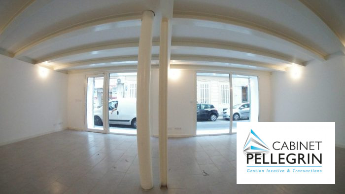 Local professionnel à vendre, 80 m² - Marseille 13006