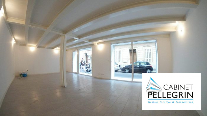 Local professionnel à vendre, 80 m² - Marseille 13006