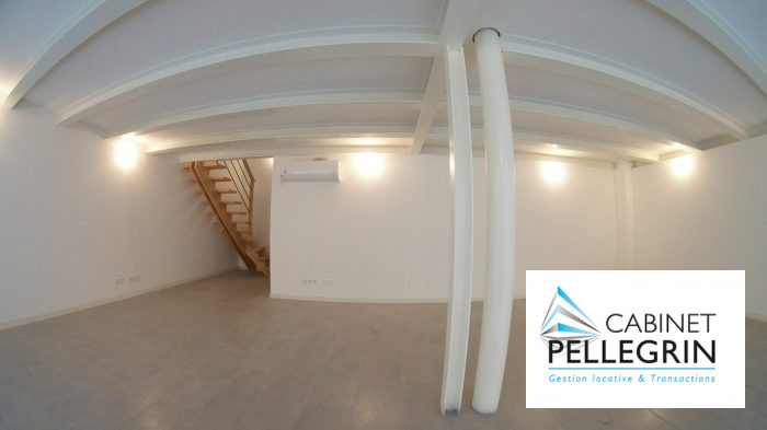 Local professionnel à vendre, 80 m² - Marseille 13006