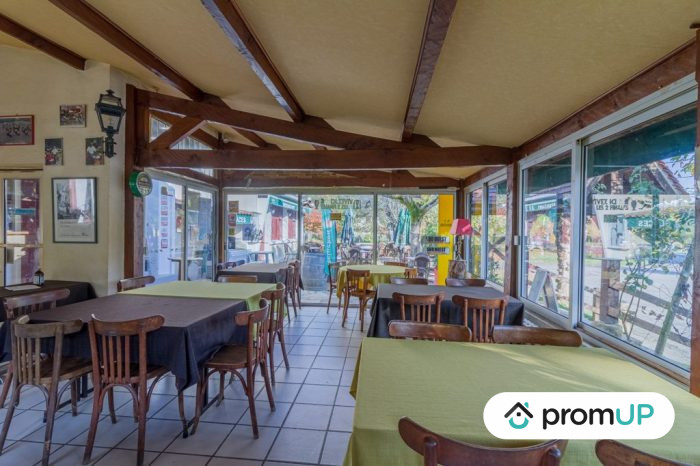Photo Restaurant bar de 421 m2 à vendre à Saint-Georges-de-Montclard (24) image 5/24