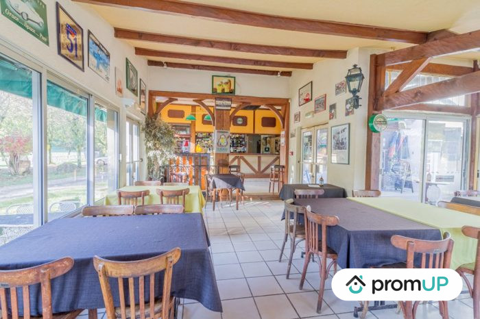 Photo Restaurant bar de 421 m2 à vendre à Saint-Georges-de-Montclard (24) image 6/24