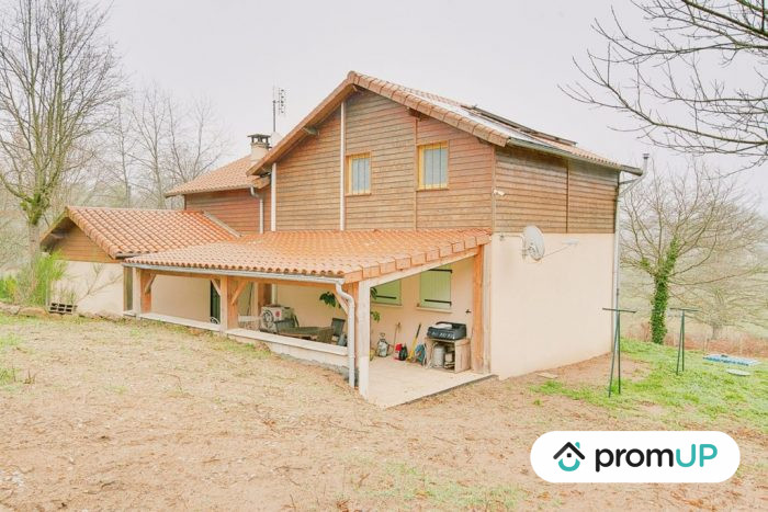 Maison récente de 136 m² avec cuisine d'été de 50m2