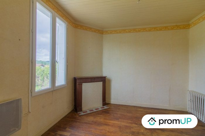 Photo Jolie maison de 88 m2 à rénover à Lardin-Saint-Lazare (24) image 8/17