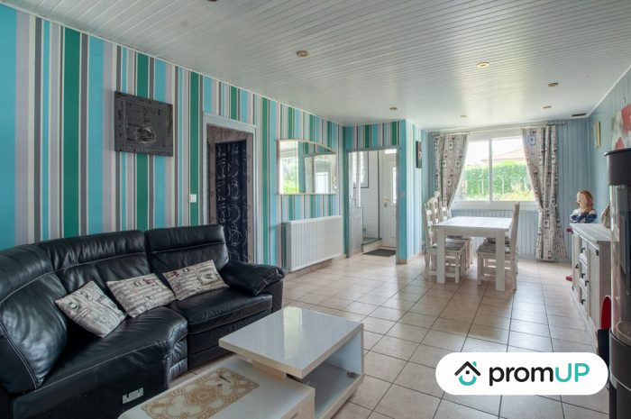 Photo Maison individuelle de 100 m2 avec piscine située à La Roche-Chalais dans      le Périgord. image 4/12
