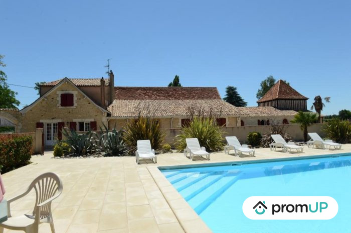 Ensemble immobilier d'exception en Dordogne : idéal gîte ou maison d'hôtes