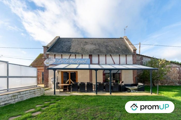 Photo Grande maison rénovée avec terrain et piscine en Normandie image 2/17