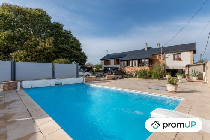 Magnifique villa avec piscine et terrain en Normandie