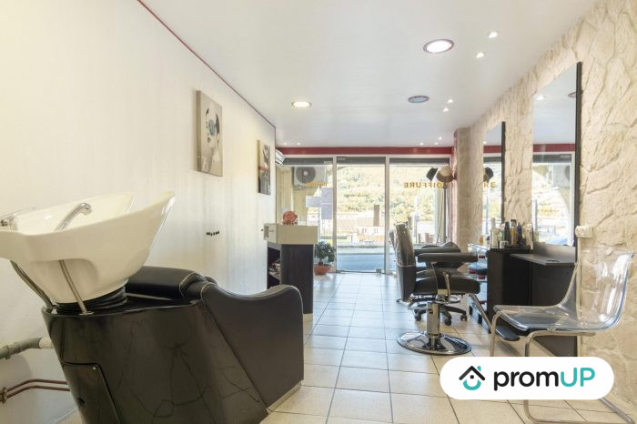 Photo Vend salon de coiffure murs et fonds 26m² situé à Amélie-les-Bains-Palalda. image 5/12