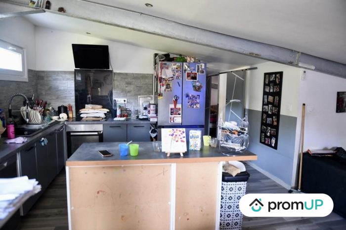 Photo Local Professionnel avec logement de fonction sur un terrain de 14000 m2 à Saint-Alexandre image 3/15