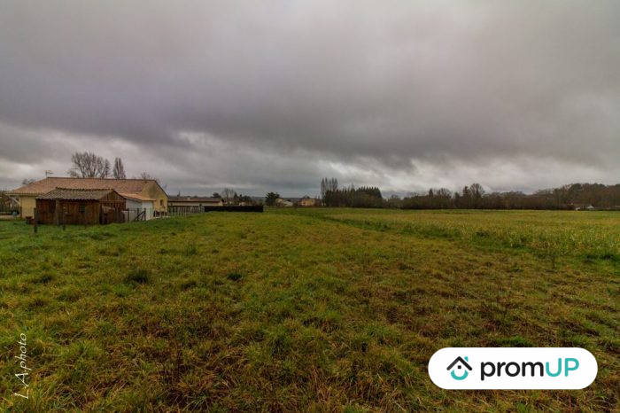 Photo Terrain constructible de 1 584 m² en Dordogne image 8/11