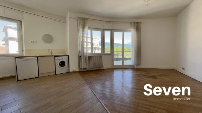 Appartement à louer, 4 pièces - Grenoble 38000