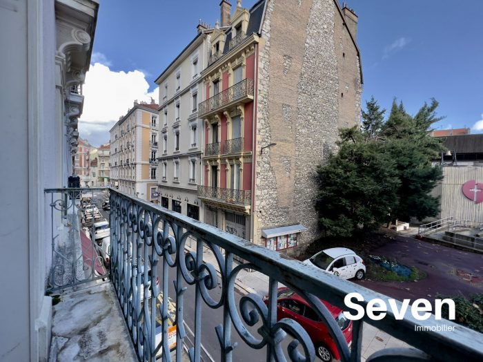 Appartement à louer, 2 pièces - Grenoble 38000