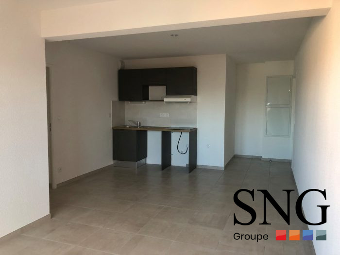 Appartement à louer, 4 pièces - Perpignan 66000