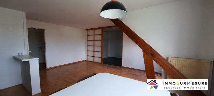 Appartement à louer, 3 pièces - Noyal-Châtillon-sur-Seiche 35230