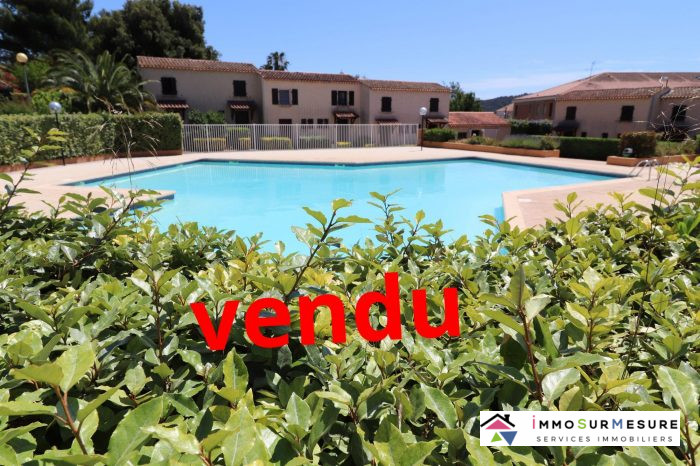 Studio à vendre, 1 pièce - La Seyne-sur-Mer 83500