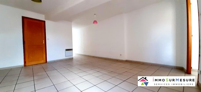 Maison mitoyenne 2 côtés à vendre, 5 pièces - Lillers 62190