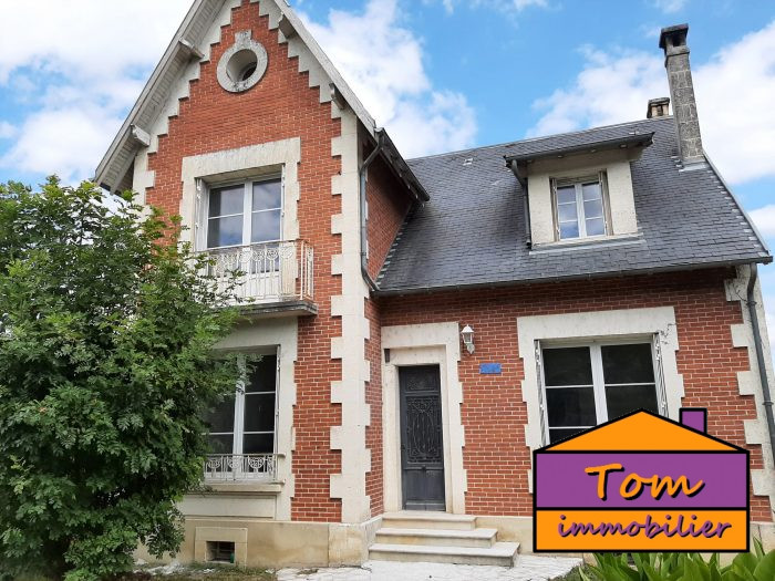 Maison bourgeoise à vendre, 8 pièces - Ribérac 24600