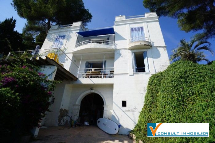 Villa à vendre à terme, 10 pièces - Saint-Raphaël 83700