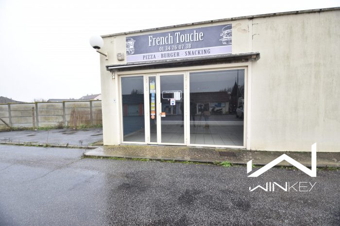 Location annuelle Commerce LONGNES 78980 Yvelines FRANCE