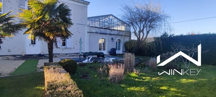 Maison bourgeoise à vendre, 10 pièces - Mûrs-Erigné 49610