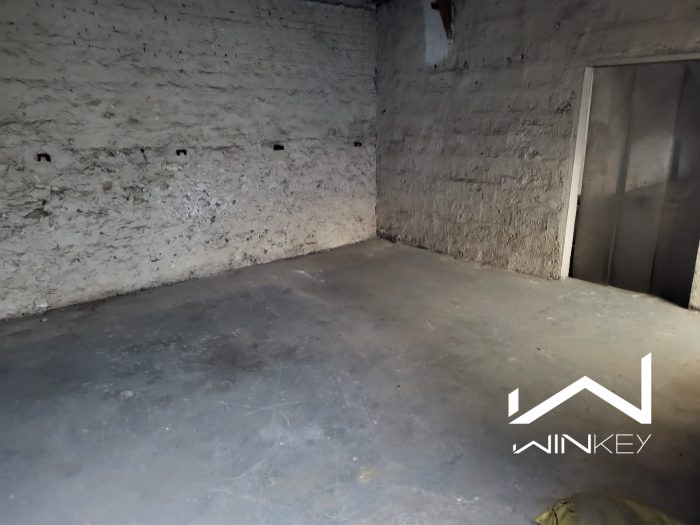 Entrepôt à vendre, 900 m² - Mantes-la-Jolie 78200